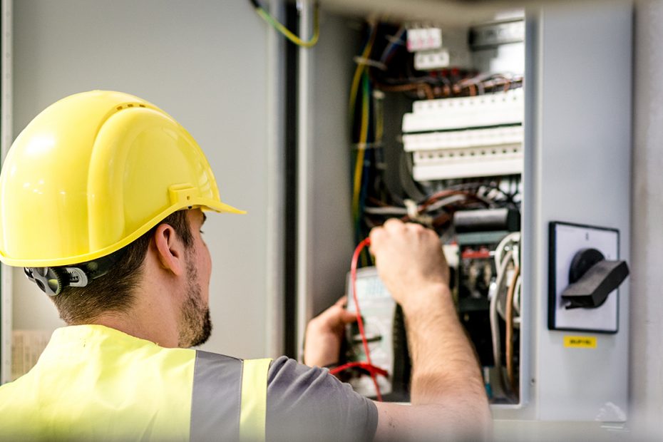 Électricien en urgence